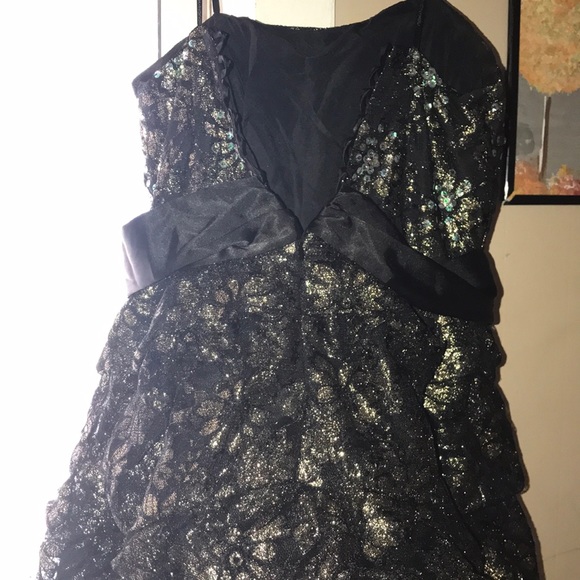 Junior Prom Dress - Picture 4 of 4